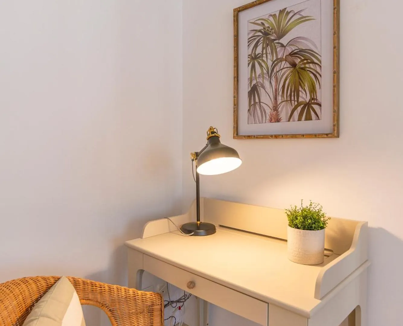 Apartment & Pool In Malaga City Center