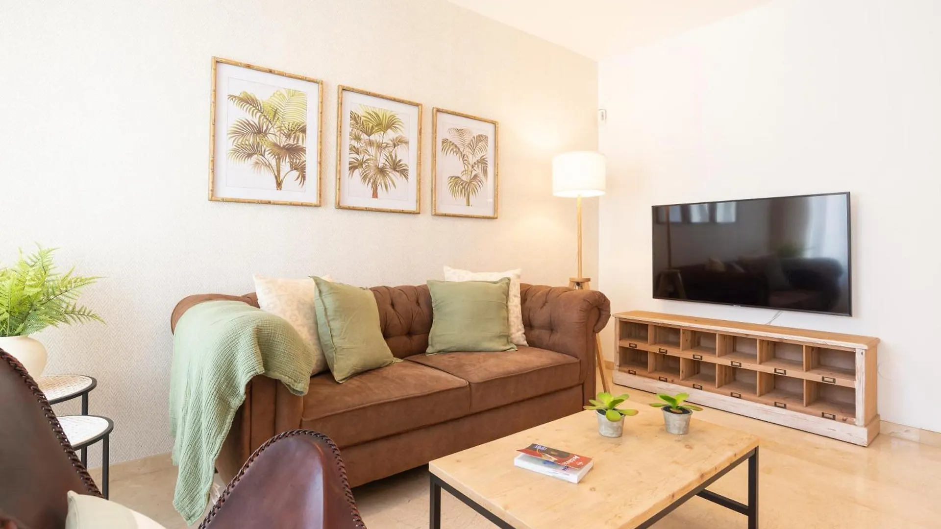 Apartment & Pool In Malaga City Center 0*,