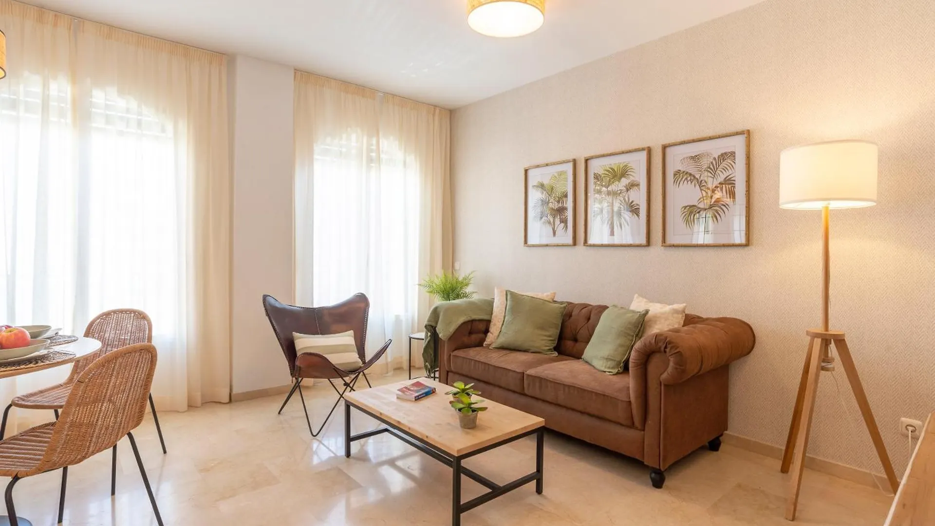 Apartment & Pool In Malaga City Center