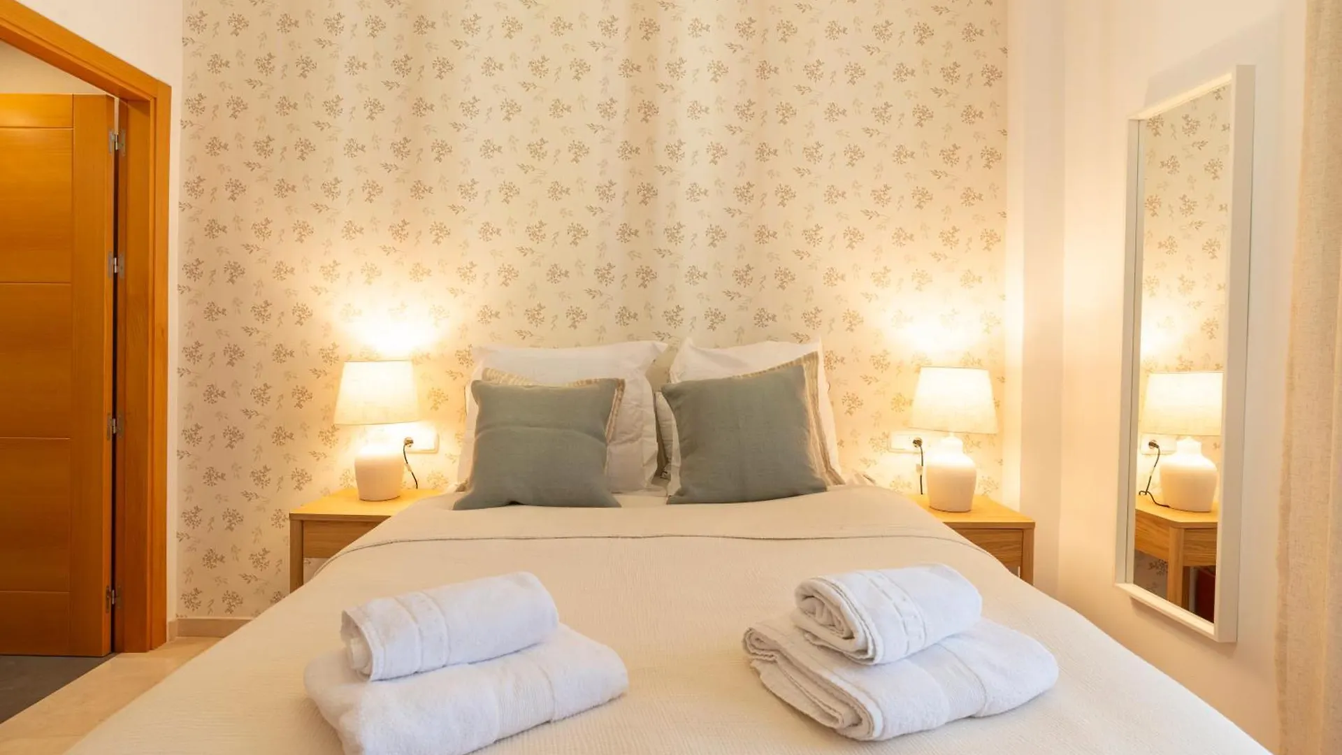 Apartment & Pool In Malaga City Center